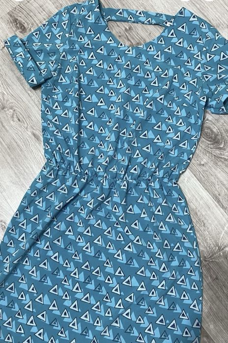 Плаття (літнє) розмір s