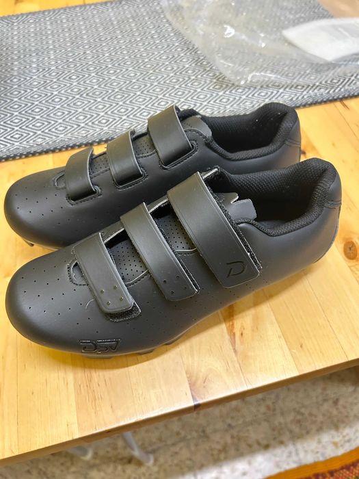 Tenis de BTT novos