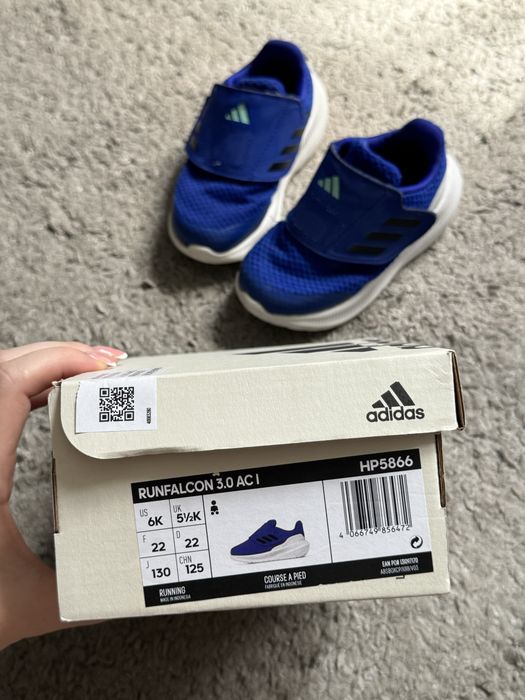 Дитячі кросівки adidas