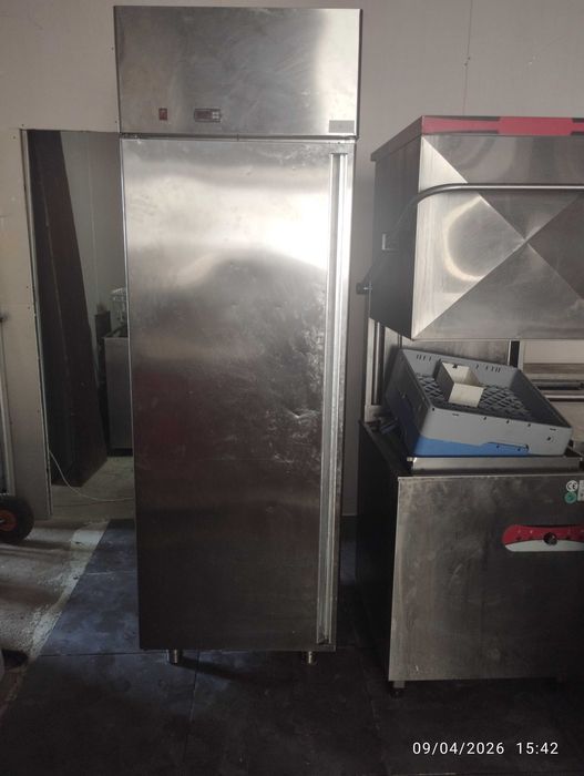 Máquina de lavar loiça industrial de capota