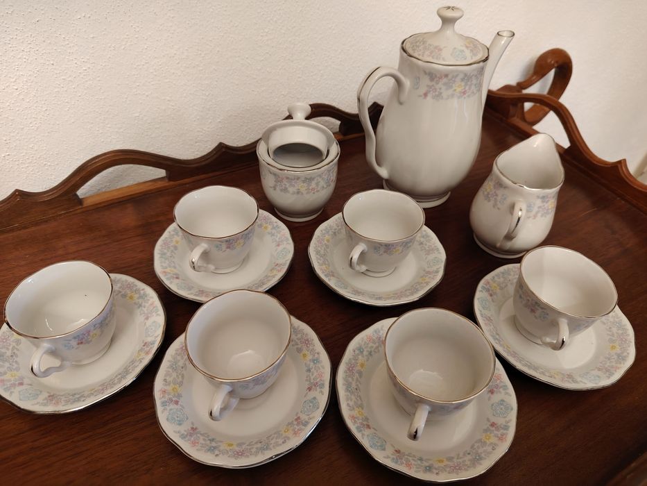 Serviço de Café em Porcelana Fina
