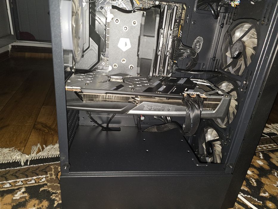 Продам rx5700xt sapphire nitro +