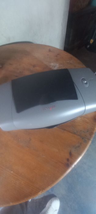 Impressora e candeeiro de mesa articulavel