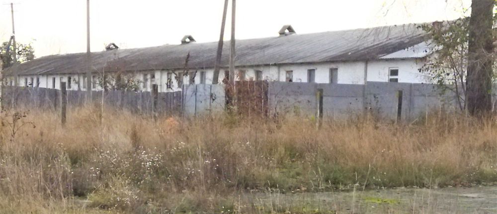 Продам приміщення (раніше свинарники) с.Стадниця, вул.Зарічна 1