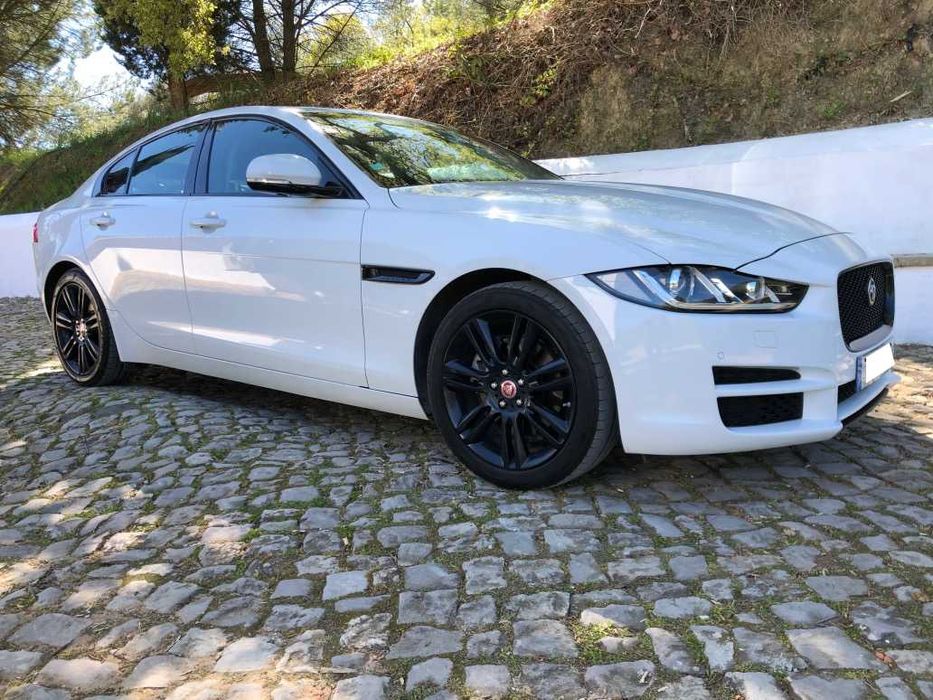 Jaguar XE 2.0D 180cv