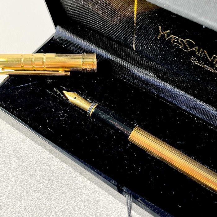 Caneta Yves Saint Laurent