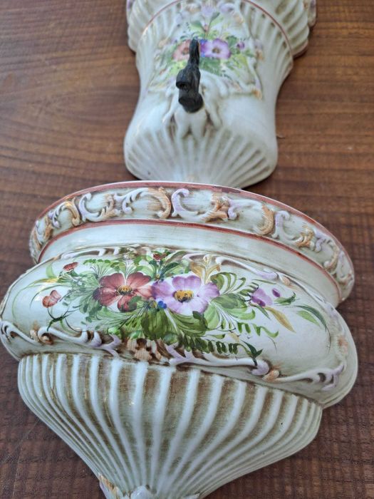 Fonte decorativa de louça