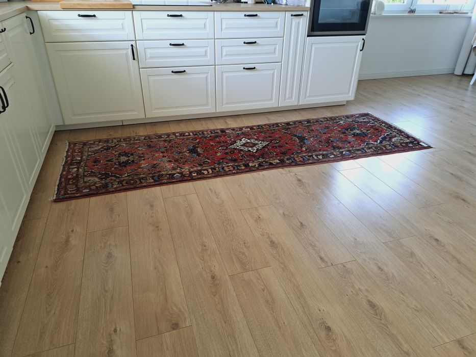 Śliczny wełniany irański chodnik Kashan 80x270cm nr 1538