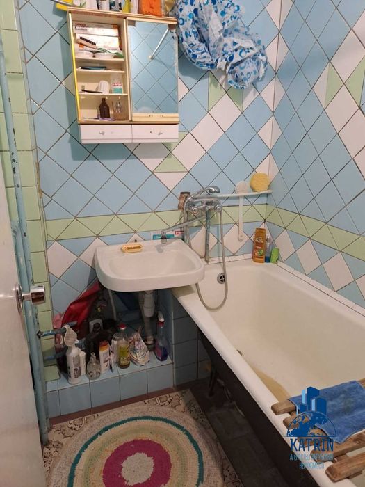 Продам видову 3 кім. квартиру на ж/м Червоний Камінь Покровський