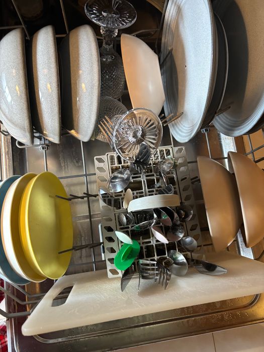 Máquina lavar louça Ariston + microondas