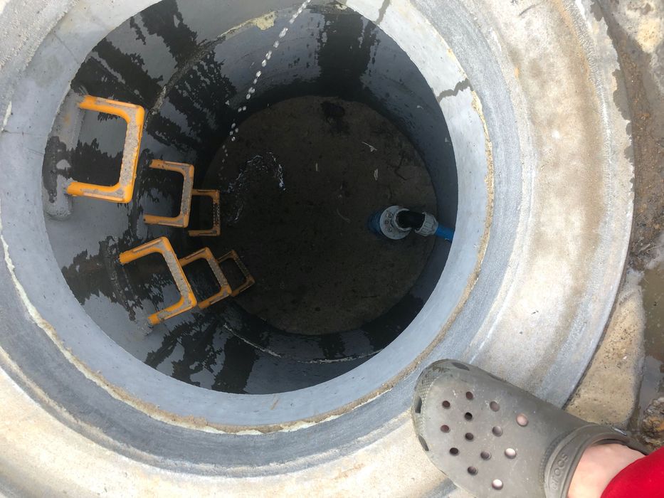Montaż  Pomp głębinowych studni , hydroforów  , pomp nawierzchniowych