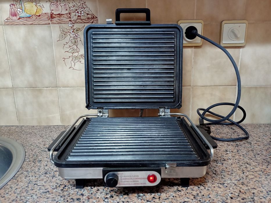 Tostadeira grelhador torradeira casa quarto apartamento vivenda carro.