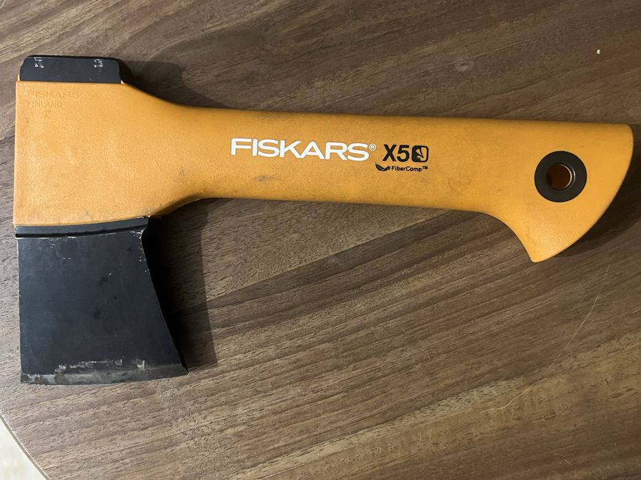 Топор Fiskars X5 туристический