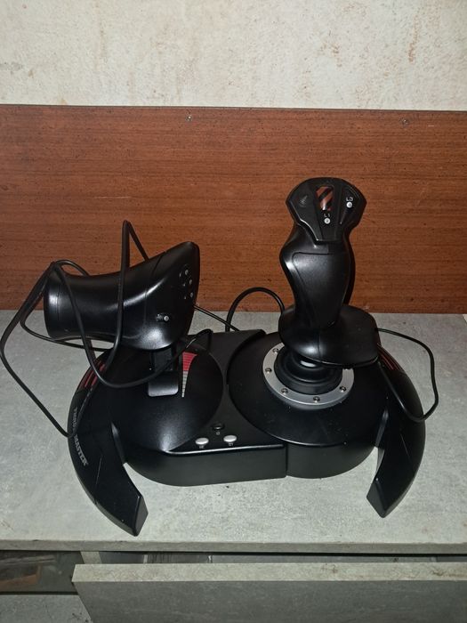 Thrustmaster T.Flight Hotas X