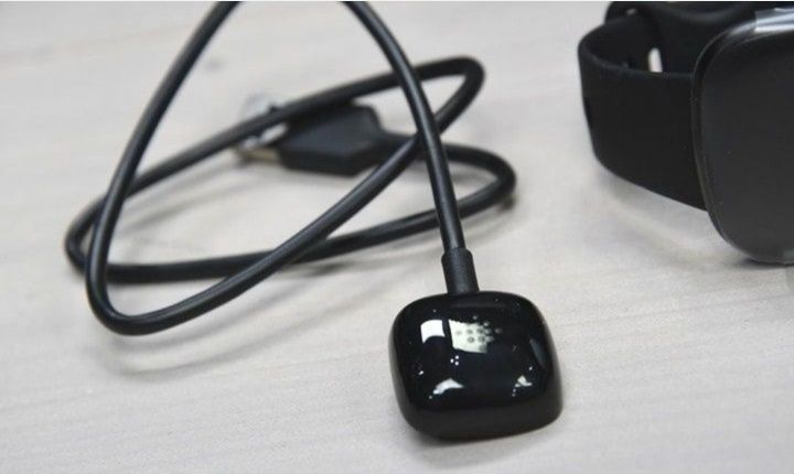 Smartwatch Google Fitbit Versa 3 Czarny