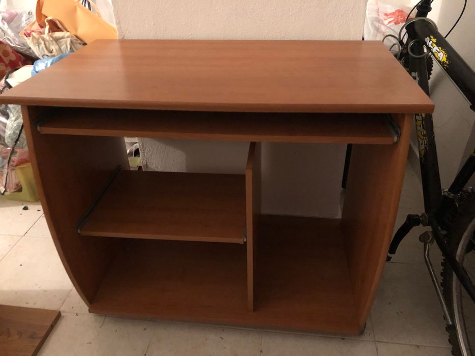 Secretária de computador