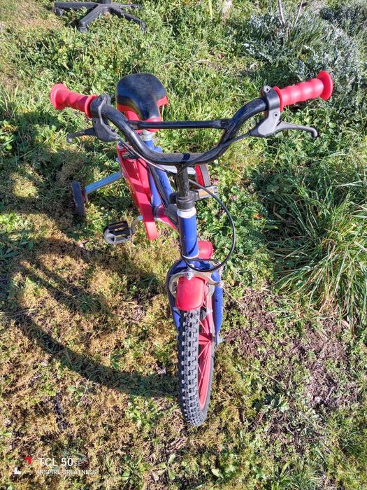 Bicicleta de criança roda 16 em bom estado.