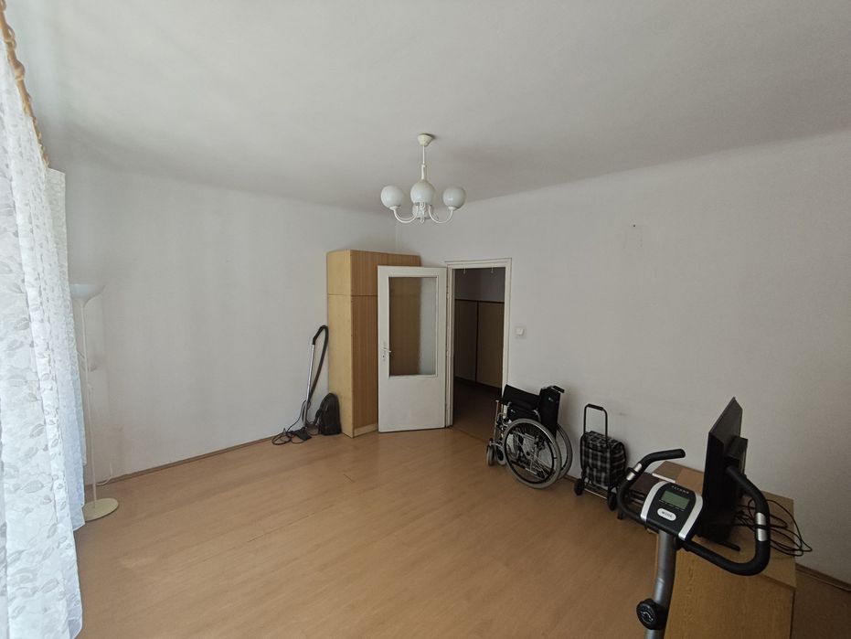 Apartment in Ostrowiec Świętokrzyski, Sienkiewiczowskie, Śródmieście - Widok 4