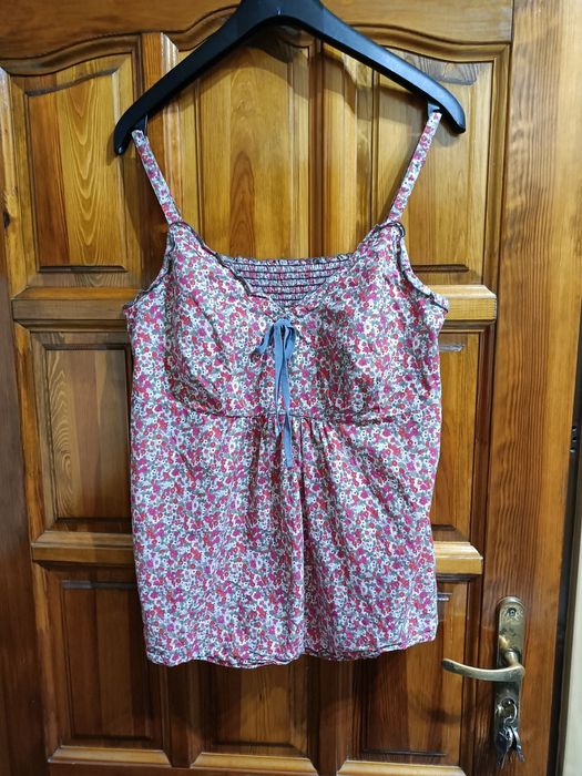 Bluzka na ramiączkach