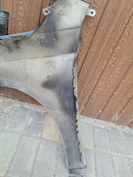 Крило LC9X праве переднє пасат б  7