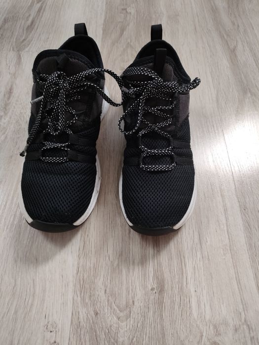 Buty sportowe  r.37 Decathon