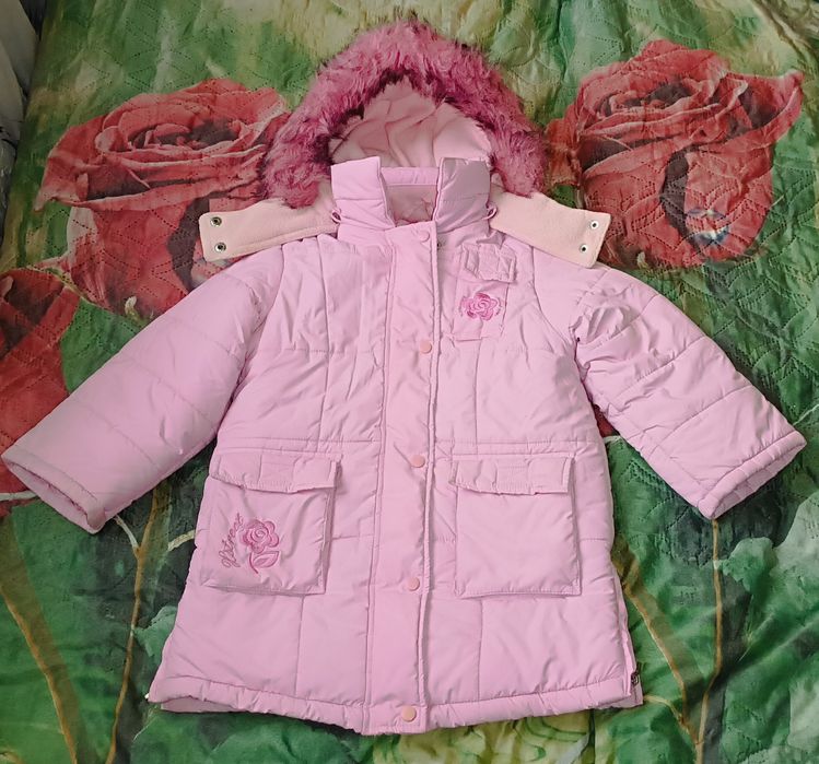 Продам зимову курточку!