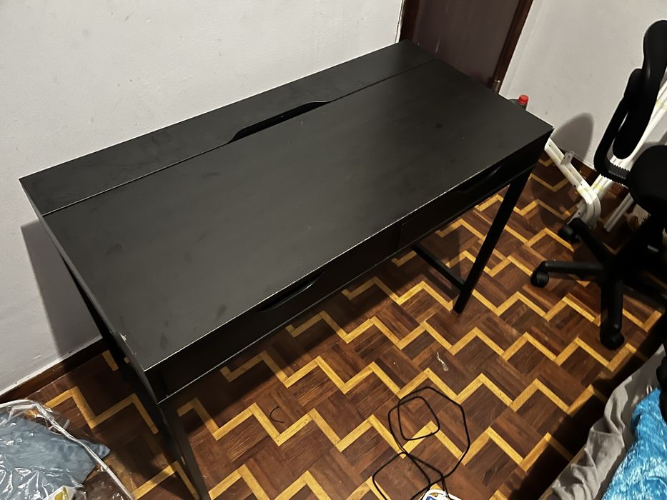 Secretaria com duas gavetas nova