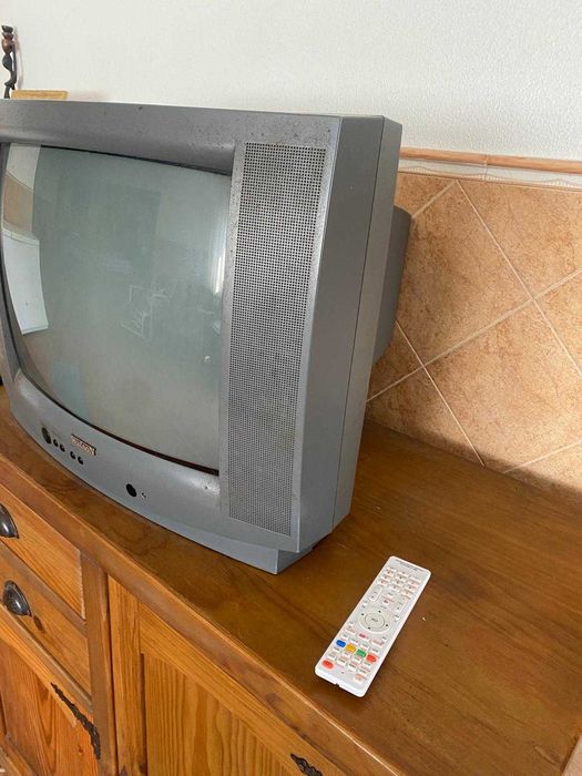 Televisão Watson 20 polegadas com comando