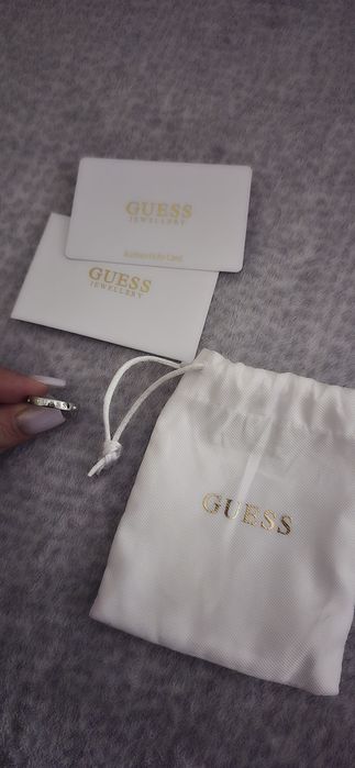 Anel  da  Guess.