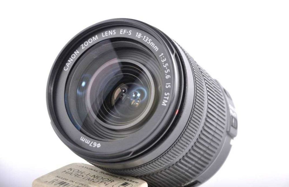 Canon EF-S 18-135mmf/3.5-5.6 IS STM