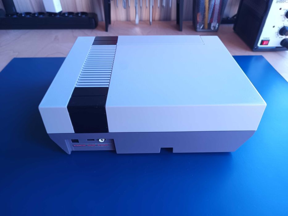 Konsola Nintendo Entertainment System NES + kontroler