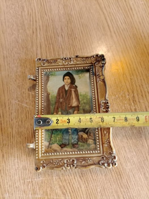 Molduras com os pastorinhos de Fátima