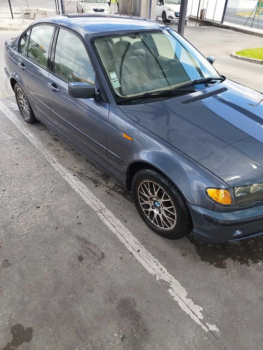 BMW 320 em muito bom estado