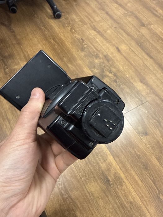 Продам обєктив Canon 70-200 1:4 L  та спалахи
