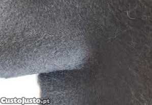 Manta mohair preta com franja nas pontas  ~