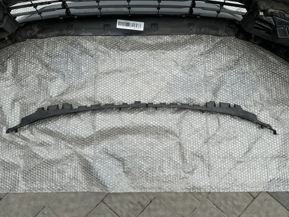 BMW G30 кронштейн нижнього підсилювача Пр бамперу 51117416363 ОРИГІНАЛ