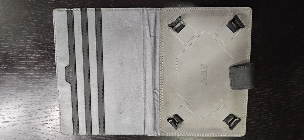 10.1-inch Tablet Case and External Hard Drive Box63825768800257121