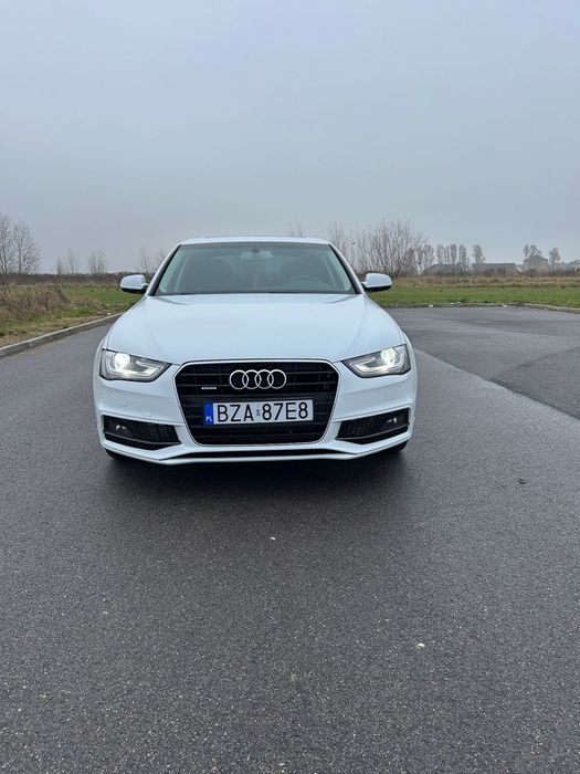 Audi A4 Limousine Audi a4b8 quattro