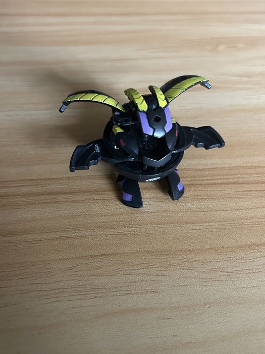 Bakugan darkus Percival v2