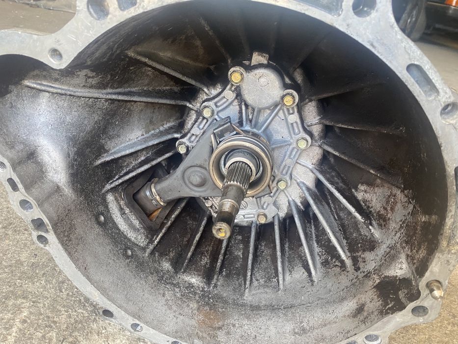 Nissan navara d22 4x4 caixa de velocidades/transferencia