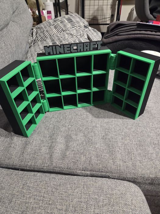 Minecraft ekspozytor na 28 figurek kinder joy