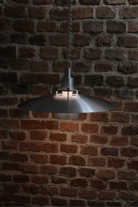 Szwedzka lampa wisząca Mark Slöjd vintage srebrna space age