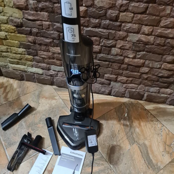 Пилосос швабра Grundig VCH 9732