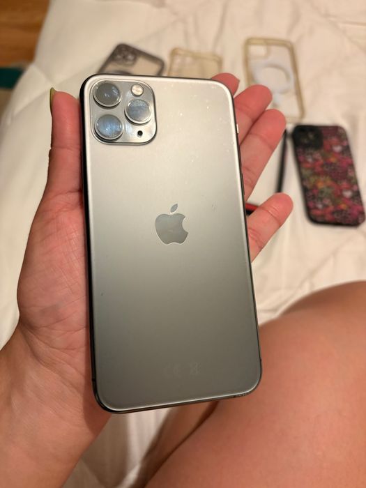 iPhone 11 Pro + iPad 4