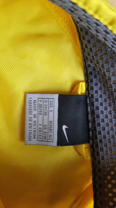 Przeciwwiatrowa kurtka do biegania, Nike