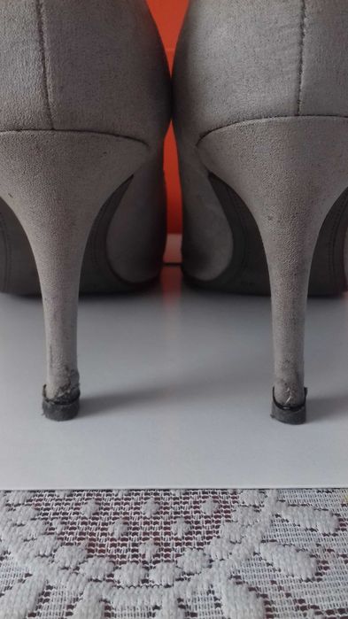 Szpilki buty 40 Tamaris