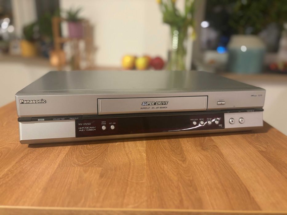 magnetowid VHS Panasonic NV-HV50EP-S