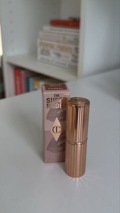 Szminka Charlotte Tilbury The Super Nudes