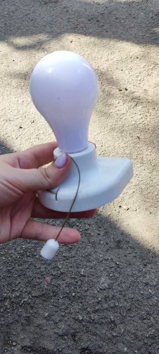 Лампа на батарейках под восстановление или на запчати