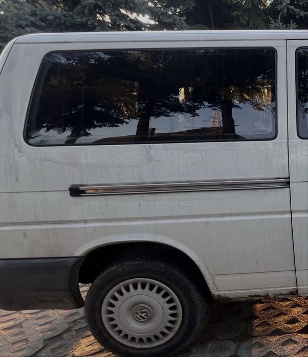 Vw T4 wersja long szyba tylna lewa lub prawa
